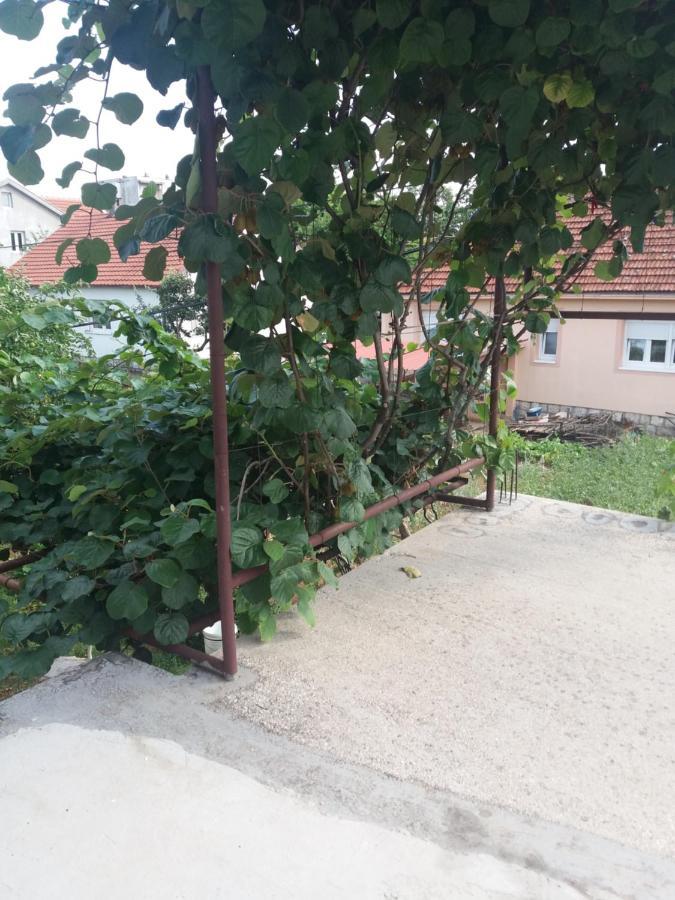 Apartman Mila I Kaja Nikšić المظهر الخارجي الصورة